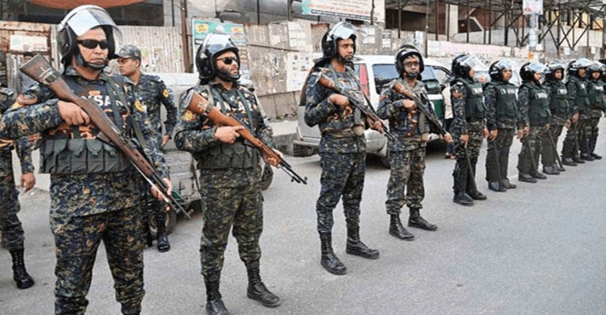 পুলিশকে সহায়তায় ১০ হাজার আনসার মোতায়েনের নির্দেশ