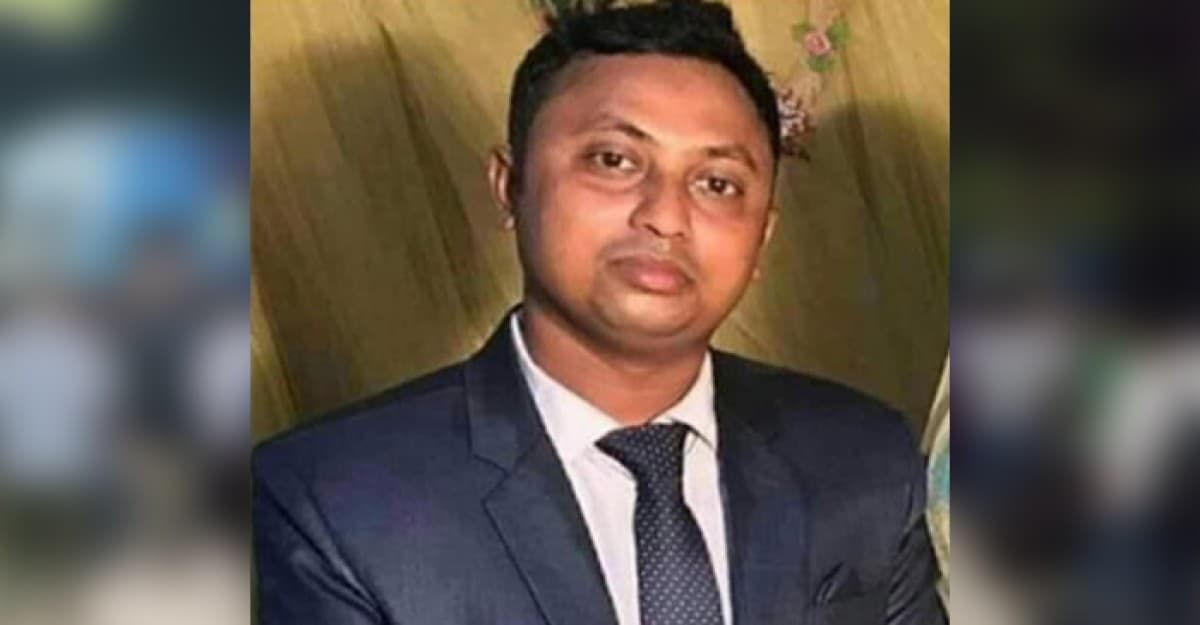 মাকে ডাক্তার দেখিয়ে ঘরে ফেরা হয়নি রুহেলের