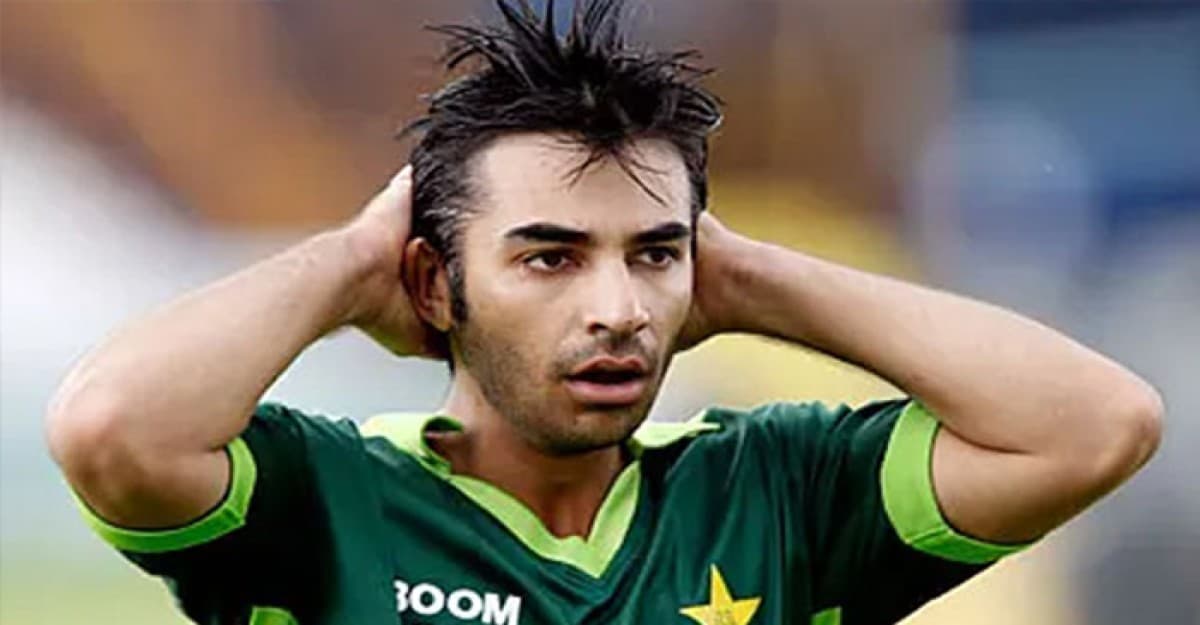 এক দিনের ব্যবধানে চাকরি হারালেন সালমান বাট