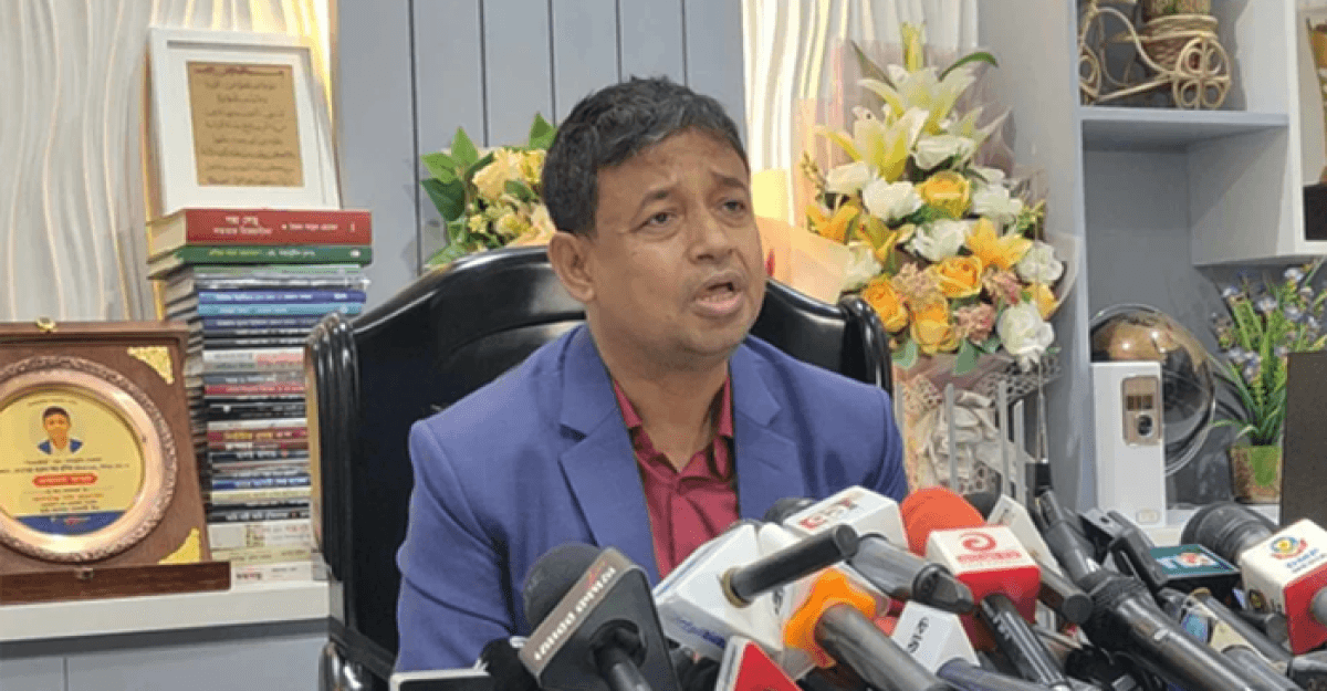 যে কারণে ডিবি কার্যালয়ে শাহজাহান ওমর, জানালেন হারুন