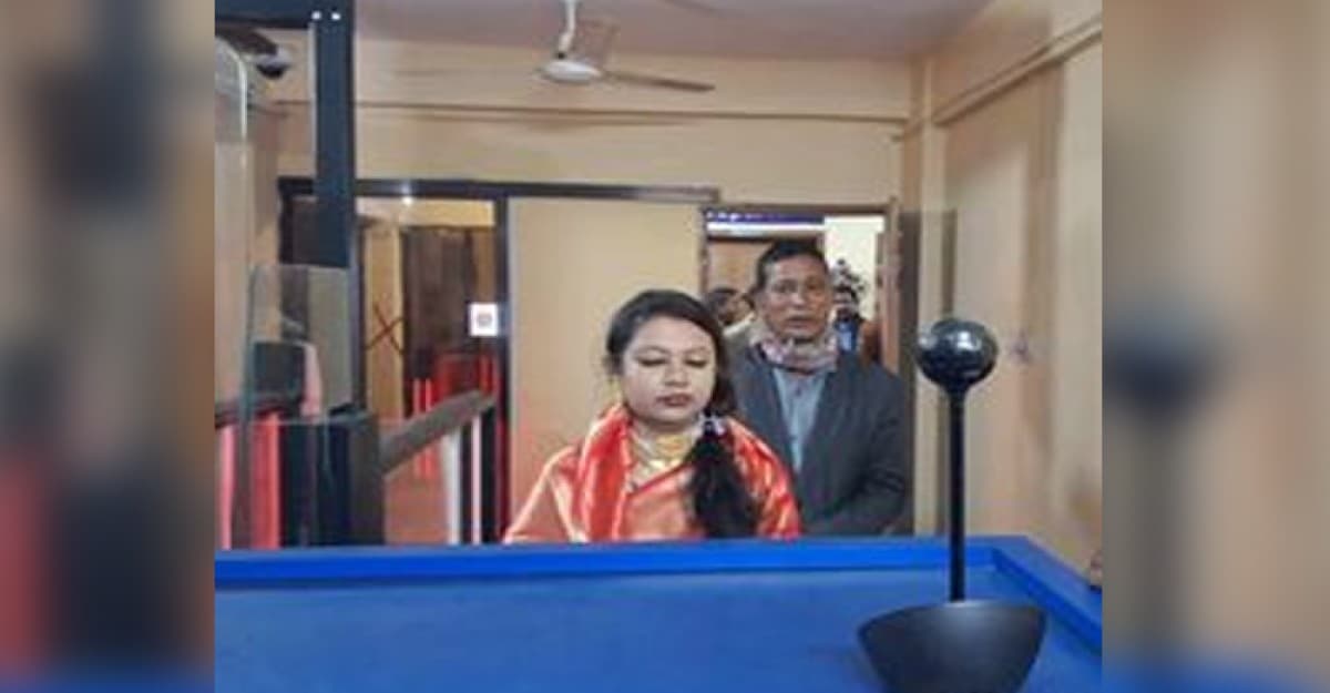 পঞ্চগড়ে  স্বামীকে পেতে আবারও  ফিরলেন  রিয়া বালা