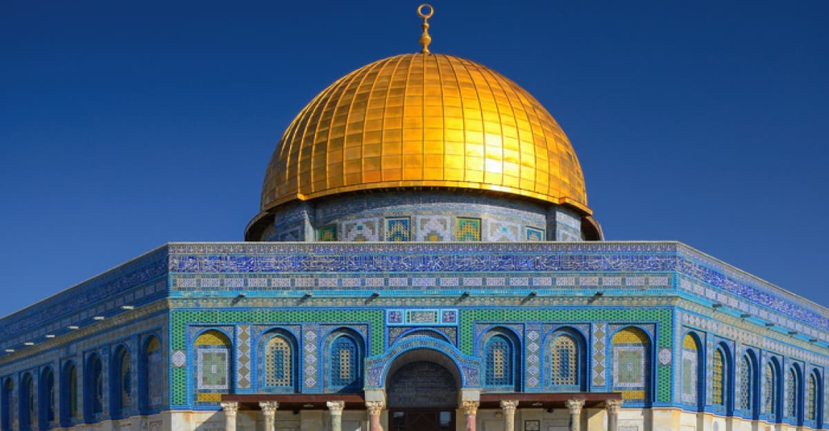 আল-আকসায় জুমার নামাজ আদায়ে মুসল্লিদের বাধা