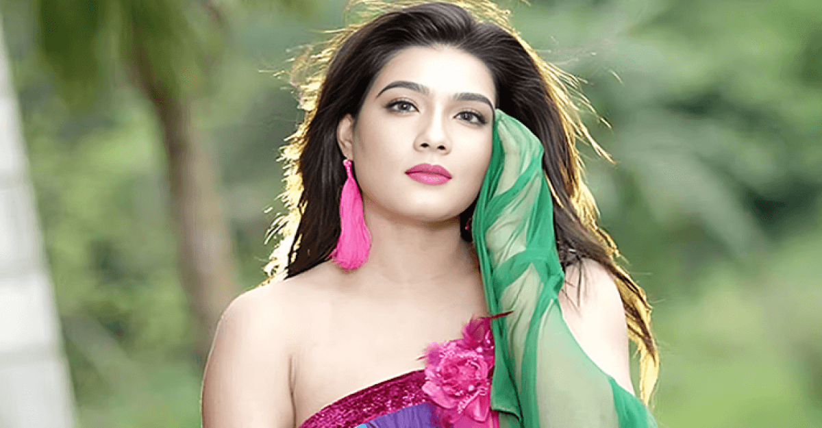 জরিমানা গুনলেন চিত্রনায়িকা মাহি