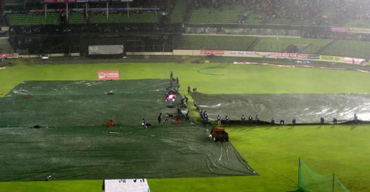 আপাতত বৃষ্টিতে বন্ধ খেলা