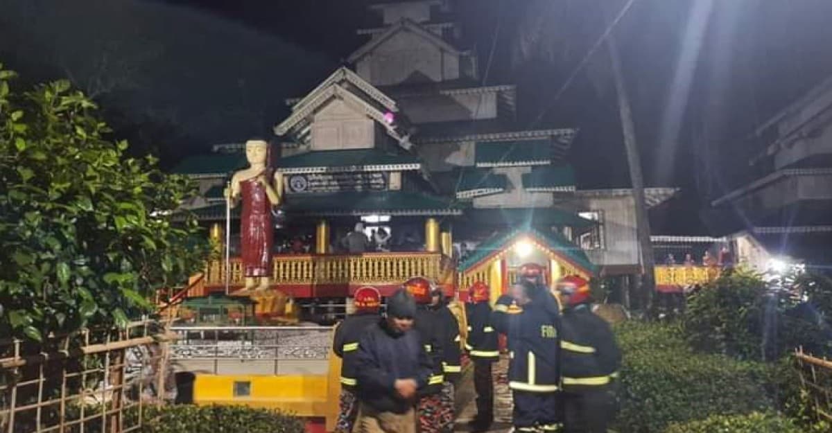 রামু বৌদ্ধ বিহারে ‘অজ্ঞাত দূর্বৃত্তদের’ আগুন