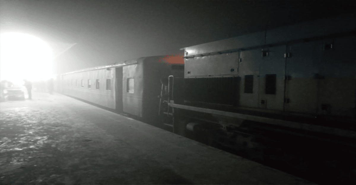 আখাউড়ায় অল্পের জন্য রক্ষা পেলো ট্রেনের হাজারো যাত্রী