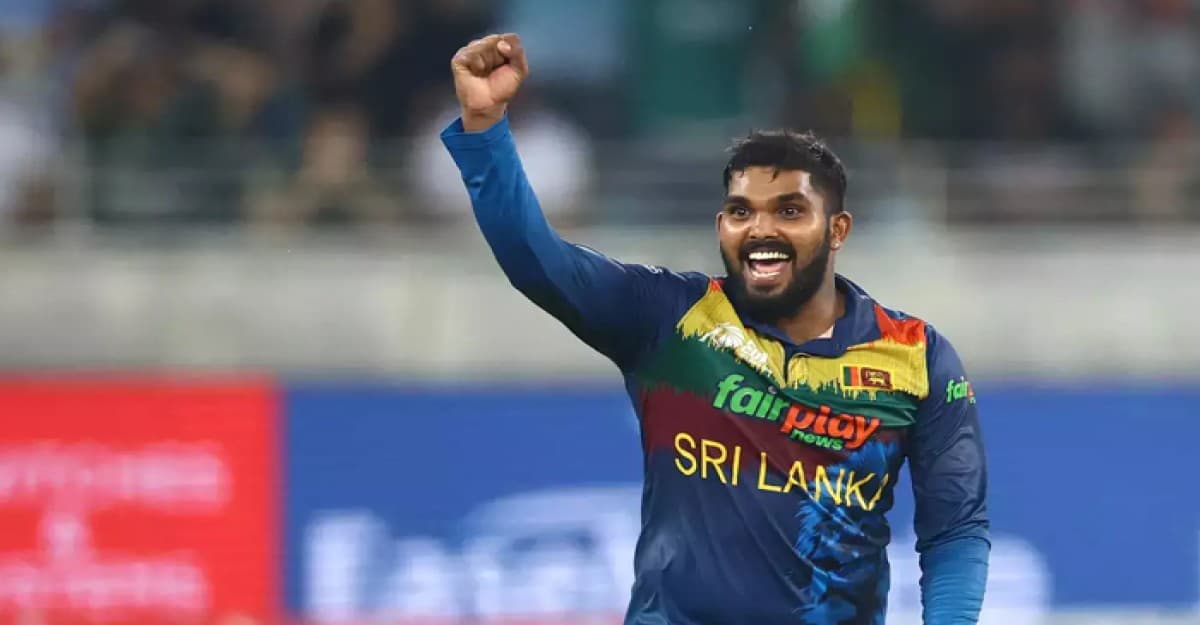 ওয়ানিন্দু হাসারাঙ্গা চোট থেকে ফিরেই করলেন ক্যারিয়ার সেরা বোলিং