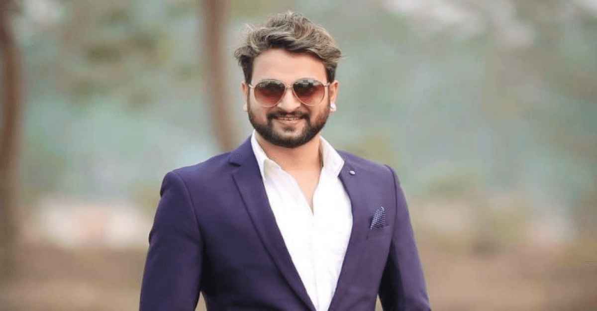 শিল্পী সমিতির পদ থেকে পদত্যাগ করলেন সাইমন