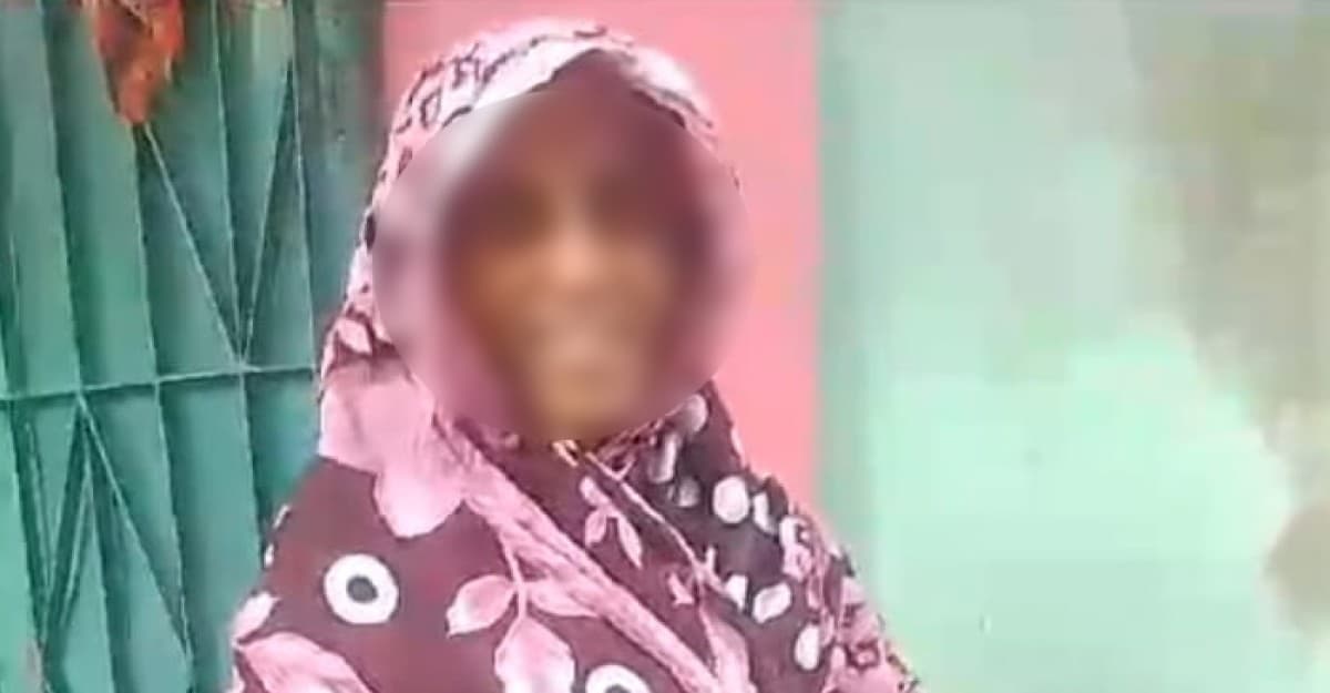 স্বামী জীবিত তবুও পাচ্ছেন বিধবা ভাতা