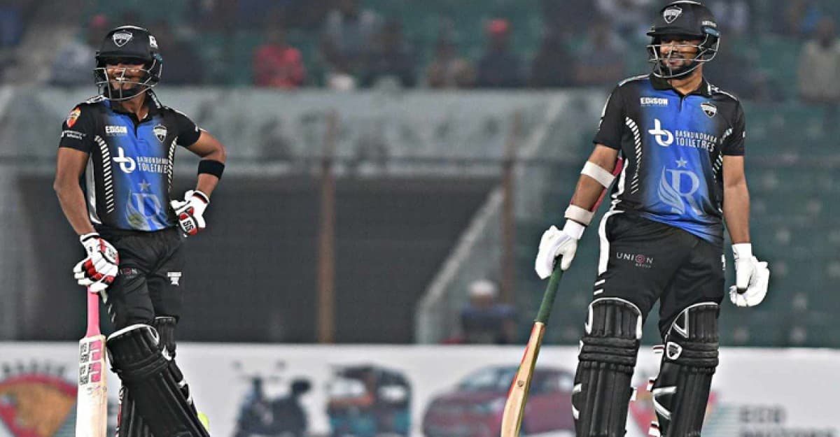 সাকিব-মাহেদীর ব্যাটিং তাণ্ডবে রংপুরের বড় সংগ্রহ