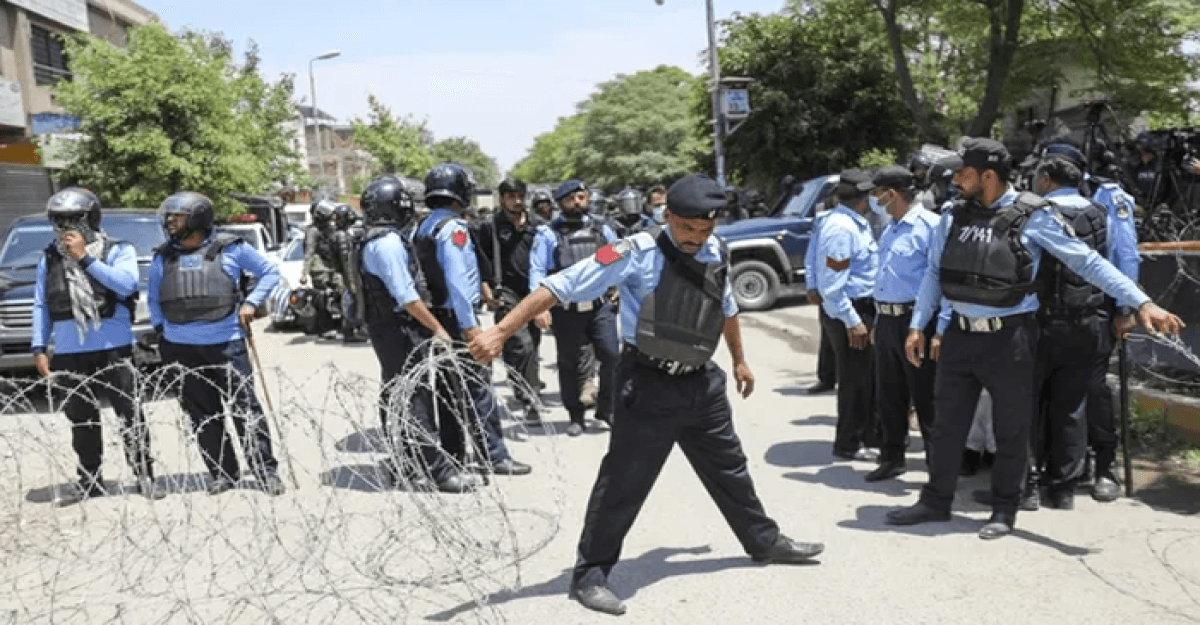 পাকিস্তানের রাজধানীতে ১৪৪ ধারা জারি