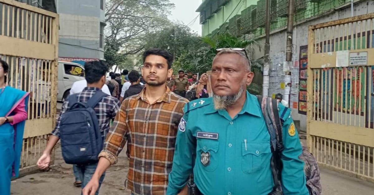 জবিতে আন্তর্জাতিক নিষিদ্ধ জঙ্গি সংগঠন হিজবুত তাহরীরের সদস্য আটক