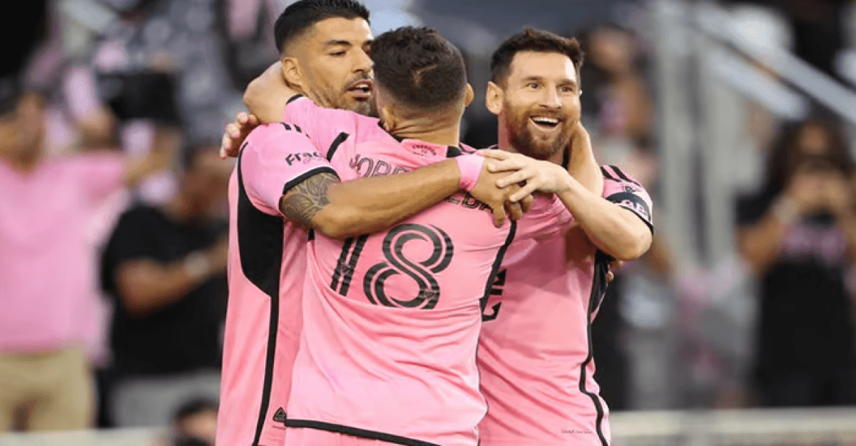 মেসিদের জার্সি পরে স্টেডিয়ামে ঢুকলেই জরিমানা