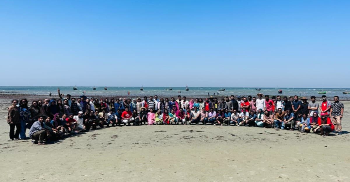দীর্ঘ চারবছর পর দারুচিনি দ্বীপে জাবির লোক প্রশাসন পরিবারের মেলবন্ধন