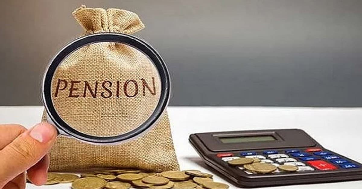 সরকারি চাকরিজীবীদের জন্য বাধ্যতামূলক হচ্ছে সর্বজনীন পেনশন