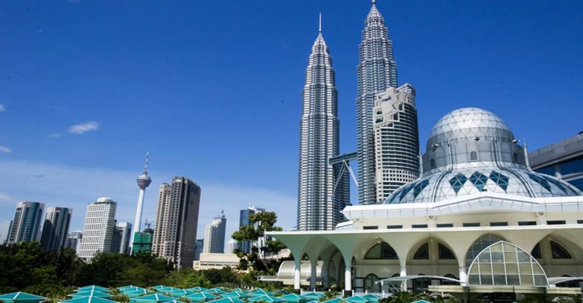 সাড়ে তিন হাজার বাংলাদেশির ‘সেকেন্ড হোম’ মালয়েশিয়া