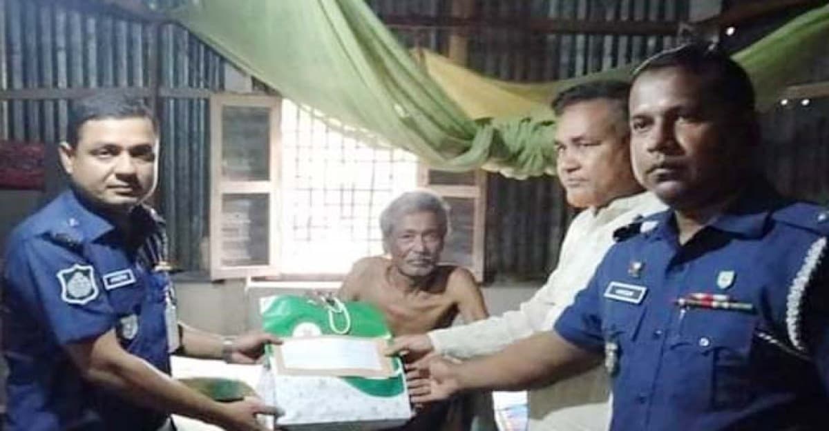 রাজারহাট থানা পুলিশের আর্থিক সহায়তা প্রদান