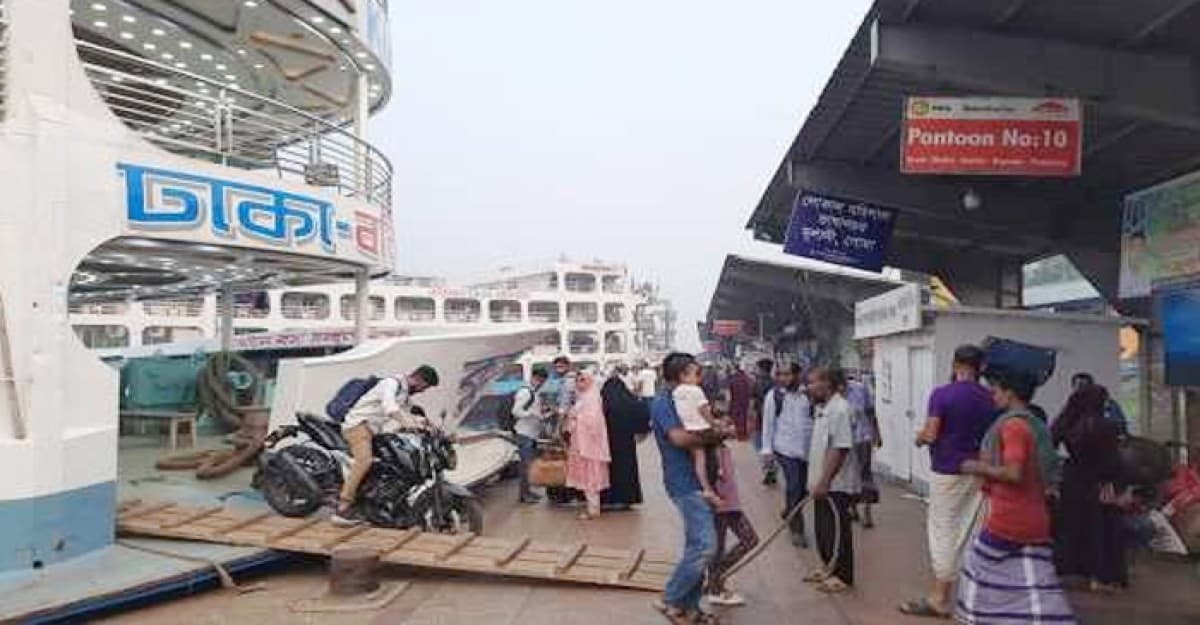 ঢাকায় ফেরা যাত্রীর চাপ বেড়েছে লঞ্চে