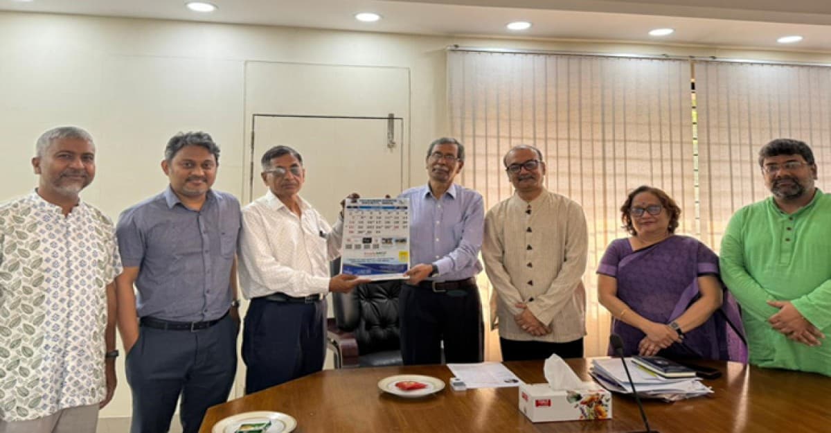 জাবি উপাচার্যের সঙ্গে মাইক্রোবায়োলজিস্ট সোসাইটি ইন্ডিয়া প্রেসিডেন্টের সৌজন্য সাক্ষাৎ