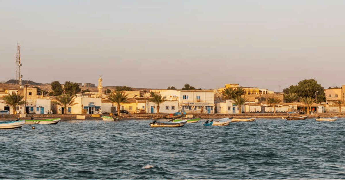 লোহিত সাগর পাড়ি দিতে গিয়ে নৌকা ডুবে ৩৩ প্রাণহানি