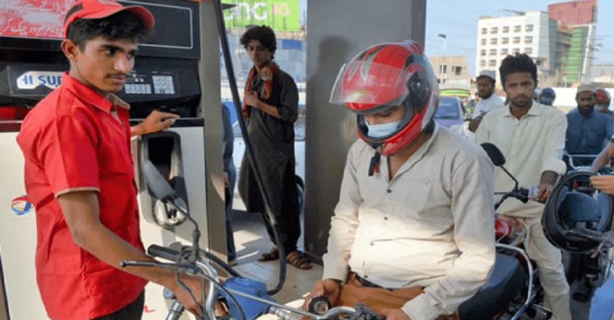 আজ থেকেই নো হেলমেট, নো ফুয়েল কার্যকরের নির্দেশ মন্ত্রীর