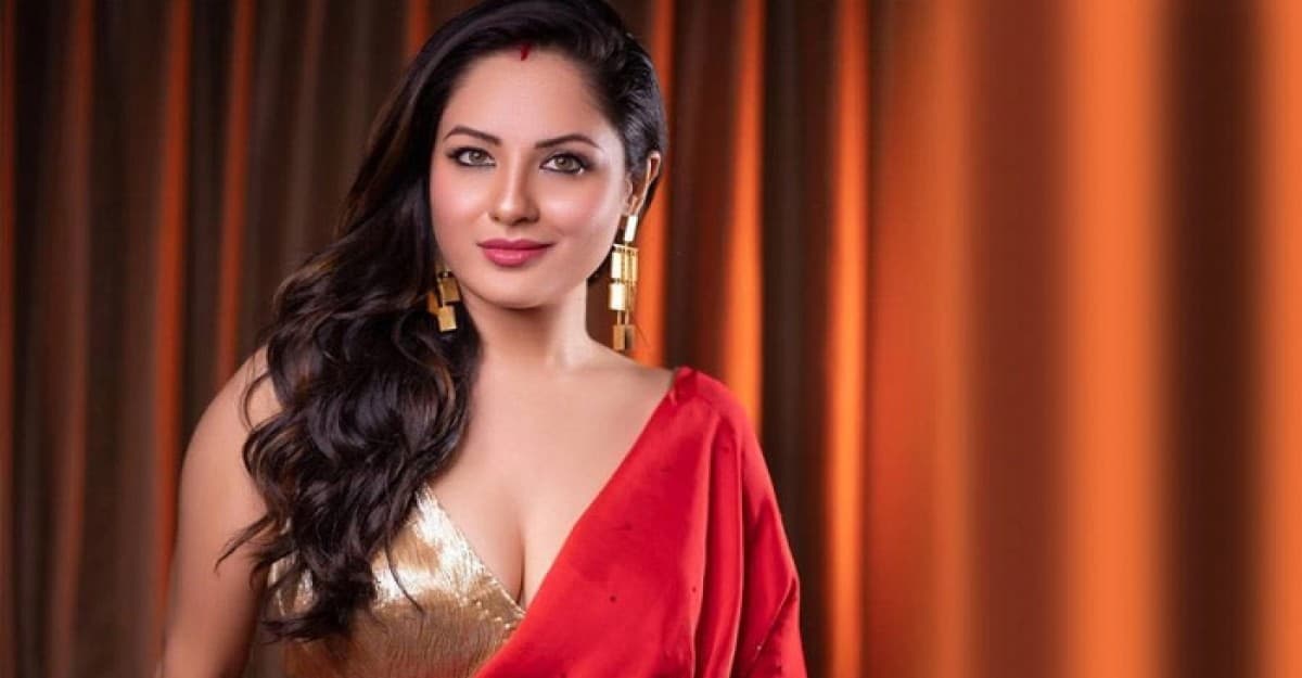 হাসপাতালে ভর্তি পূজা ব্যানার্জি