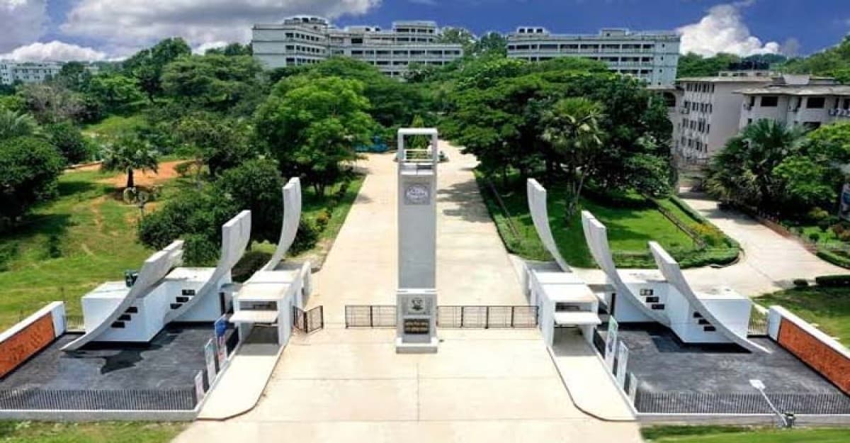 তদন্ত প্রতিবেদন প্রকাশ হবার আগেই শিক্ষক সমিতির আপত্তি, যৌক্তিকতা নিয়ে প্রশ্ন