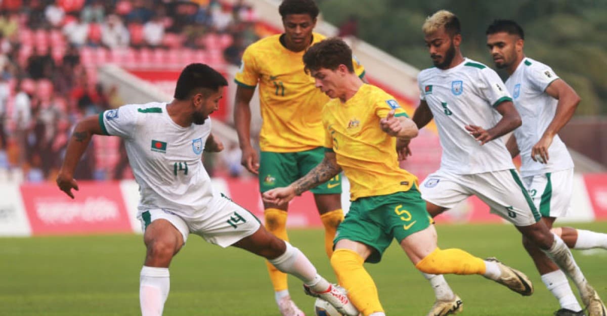 লড়াই করে অস্ট্রেলিয়ার কাছে হারল বাংলাদেশ