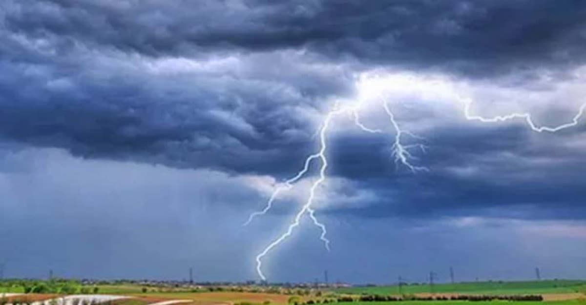 বাগেরহাটে বজ্রপাতে প্রাণ গেল ২ কৃষকের