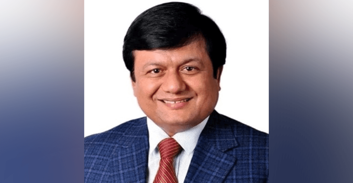 দ্বিতীয় স্ত্রীর পর এবার দেশ ছাড়লেন মতিউর