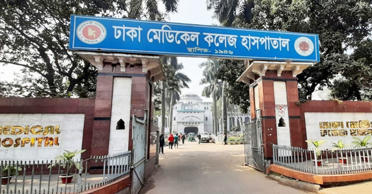 ট্রাকের ধাক্কায় প্রাণ গেল মোটরসাইকেলে থাকা ২ ভাইয়ের