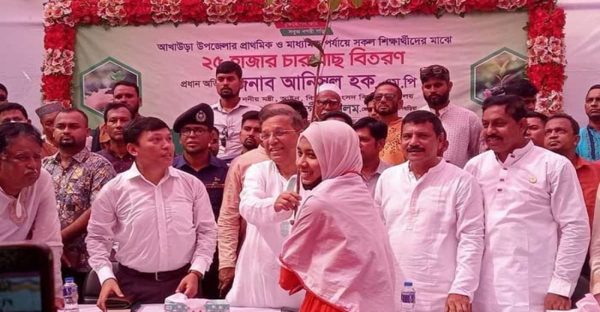 চিকিৎসক হতে চাওয়া সেই কারিমার দায়িত্ব নিলেন আইনমন্ত্রী