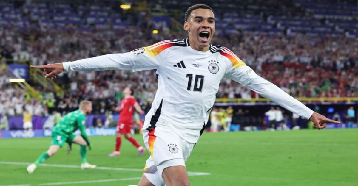 ডেনমার্ককে উড়িয়ে কোয়ার্টারে জার্মানি