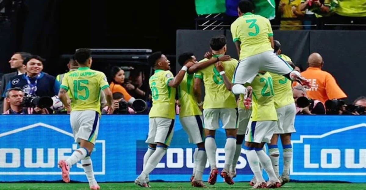 কোয়ার্টারে যেতে কঠিন প্রতিপক্ষের সামনে ব্রাজিল