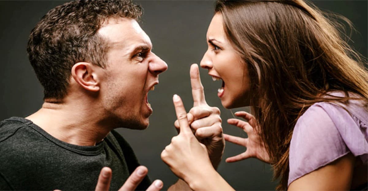 স্ত্রী অল্পতেই রেগে গেলে শান্ত করবেন যে ৫ উপায়ে