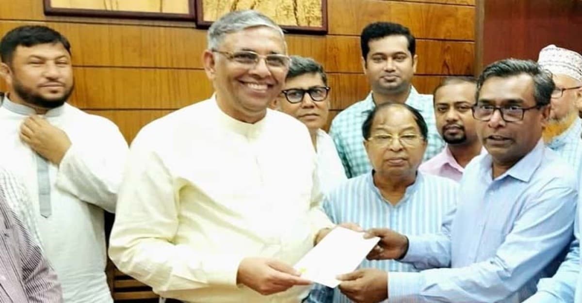 ৫৮ প্রতিষ্ঠানকে একাউন্ট পে চেকের মাধ্যমে কোটি টাকা দিলেন বাহাউদ্দিন নাছিম