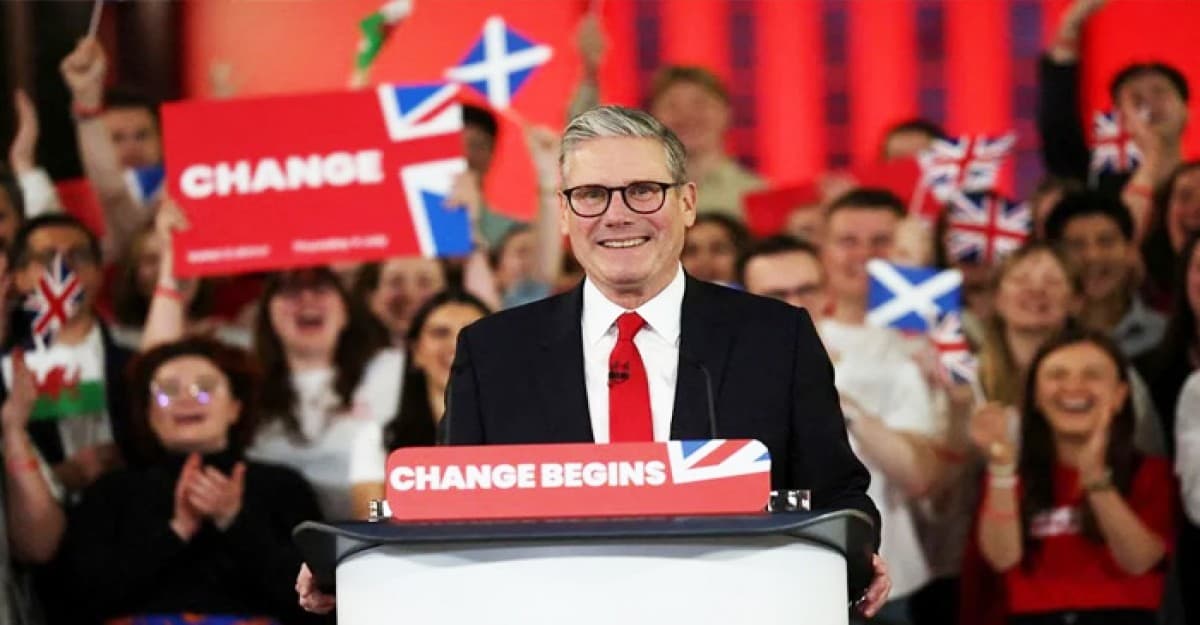 ১৪ বছর পর লেবার পার্টির নিরঙ্কুশ জয়, প্রধানমন্ত্রী হচ্ছেন স্টারমার