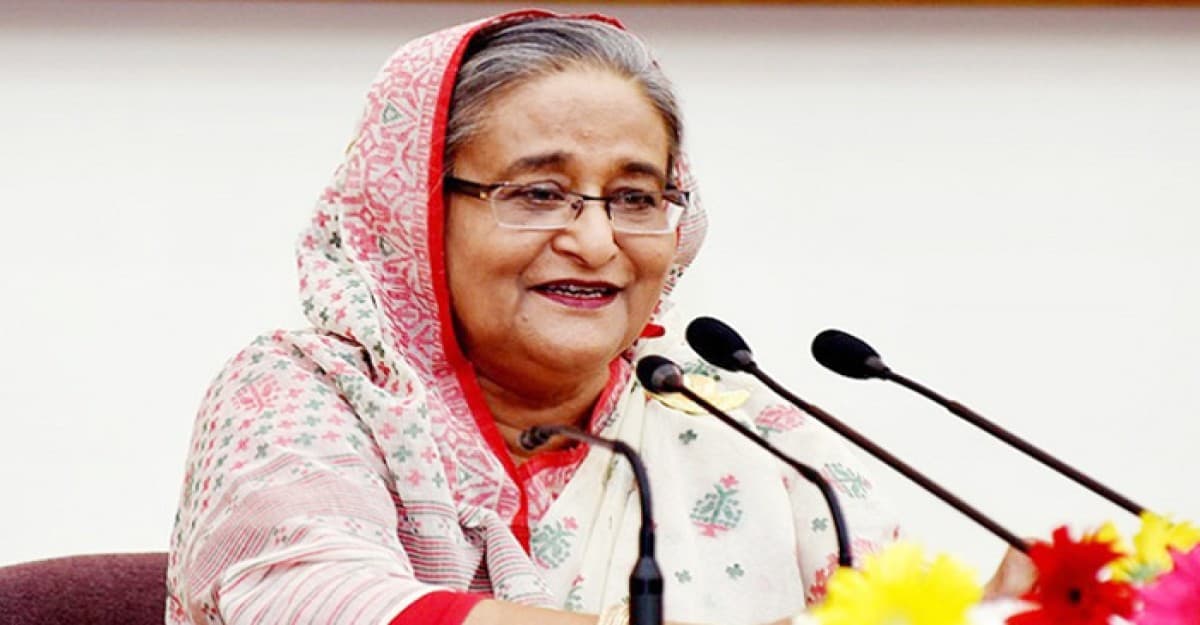 দেশে ফিরলেন প্রধানমন্ত্রী