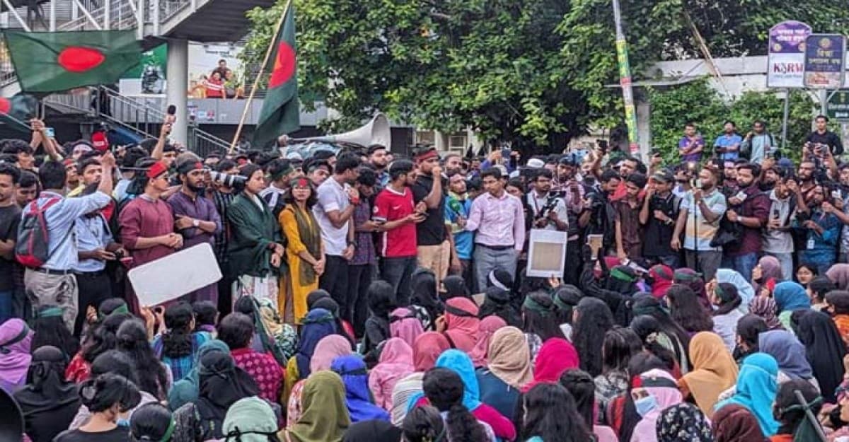 ‘আমাদের পেটে লাথি মারলে আমরা বসে থাকব না’