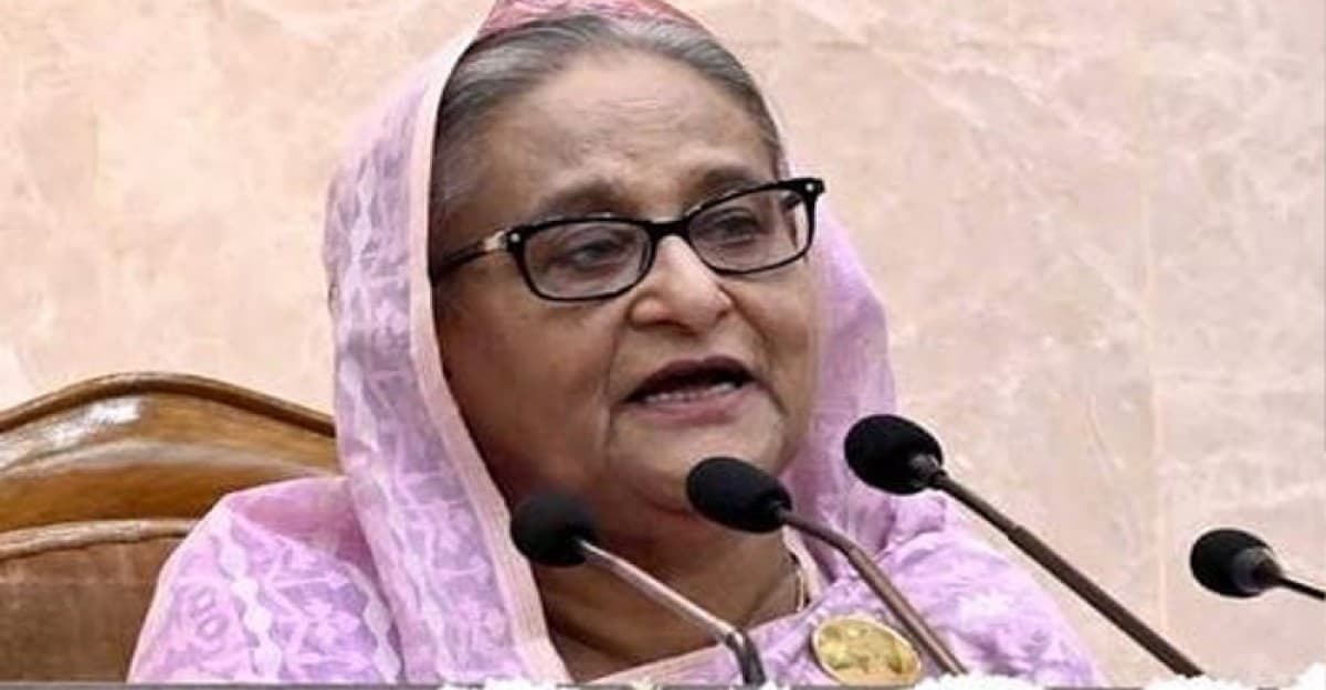 রোকেয়া হলের মেয়েদের মুখে ‘রাজাকার’ স্লোগান, দুঃখ লাগে: প্রধানমন্ত্রী