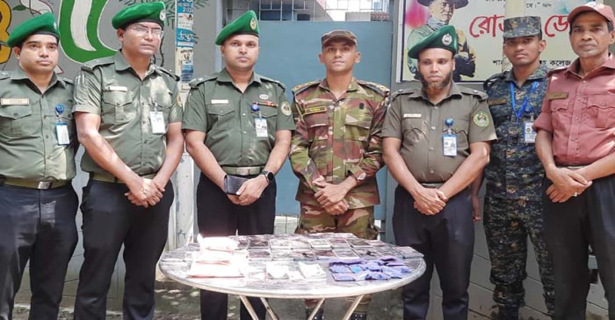 চাঁপাইনবাবগঞ্জে আনসার বাহিনীর দেড় কোটি টাকার মাদক উদ্ধার