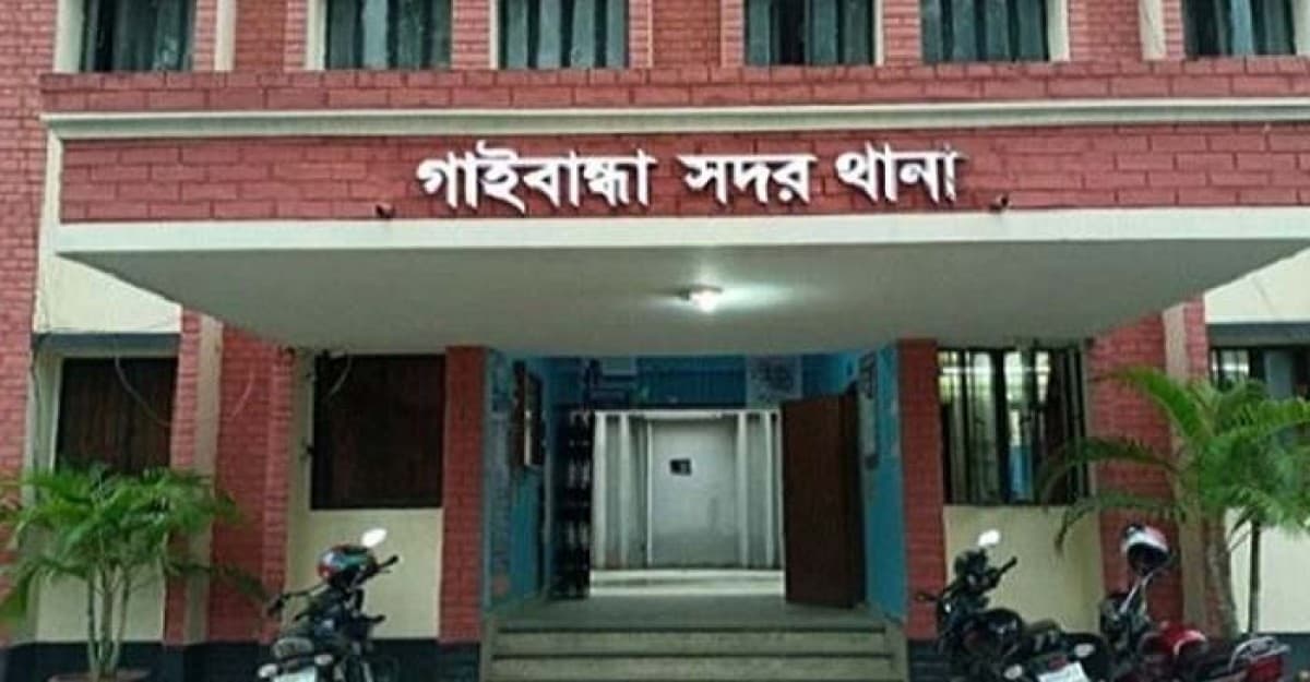 গাইবান্ধায় বাস চাপায় মোটরসাইকেল আরোহীর মৃত্যু