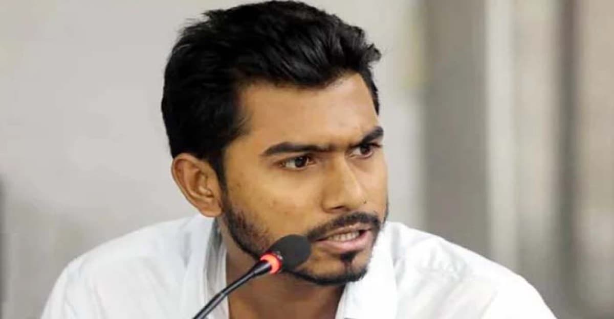 সরকারি চাকরিতে সর্বনিম্ন বেতন স্কেল ২০ হাজার টাকার পক্ষে ভিপি নুর