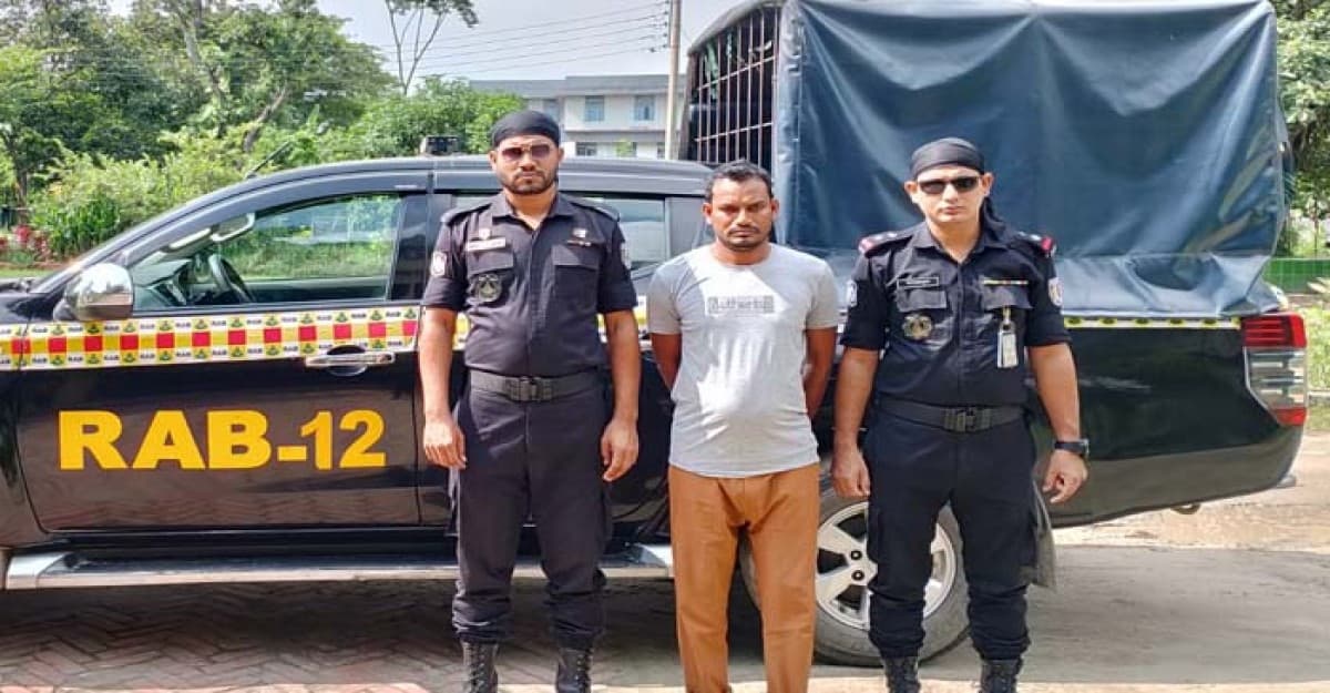 কুষ্টিয়ায় র‍্যাবের অভিযানে পলাতক ডাকাত গ্রেফতার