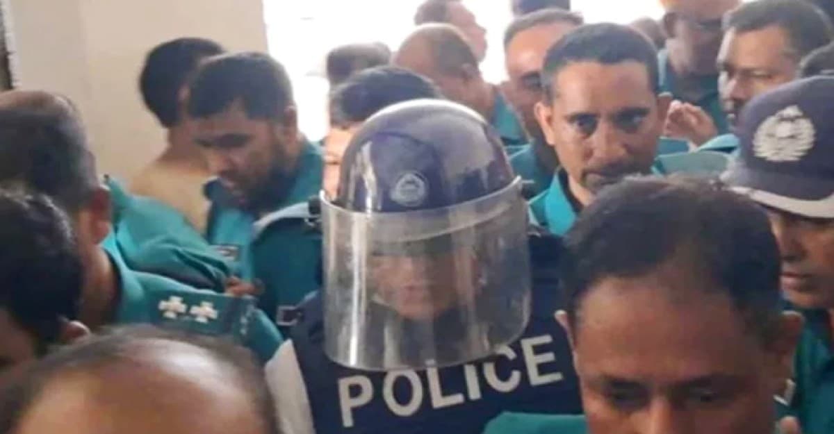 ৩ দিনের রিমান্ডে দিলীপ কুমার আগরওয়ালা