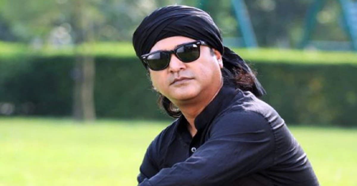 আমাকে দেশে থাকতে দেয়ার জন্য রাষ্ট্রকে ধন্যবাদ: আসিফ আকবর