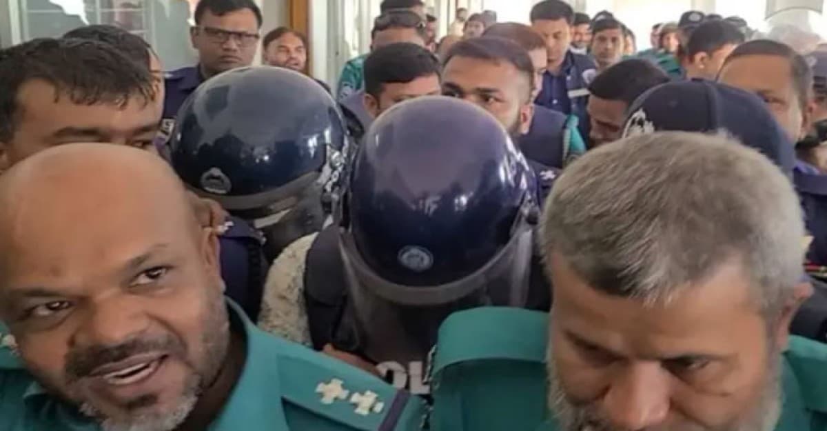 আবু সাঈদ হত্যা মামলায় দুই পুলিশ সদস্য ৪ দিনের রিমান্ডে