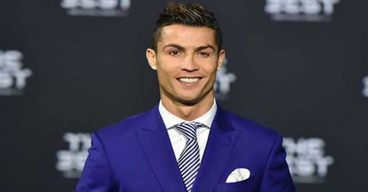 বিশ্বের প্রথম ব্যক্তি হিসেবে ইতিহাস গড়লেন ক্রিশ্চিয়ানো রোনালদো