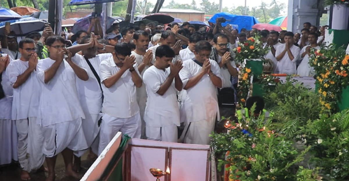 পাবনায় শ্রী শ্রী ঠাকুর অনুকূলচন্দ্রের ১৩৭তম আবির্ভাব তিথি মহা-মহোৎসব