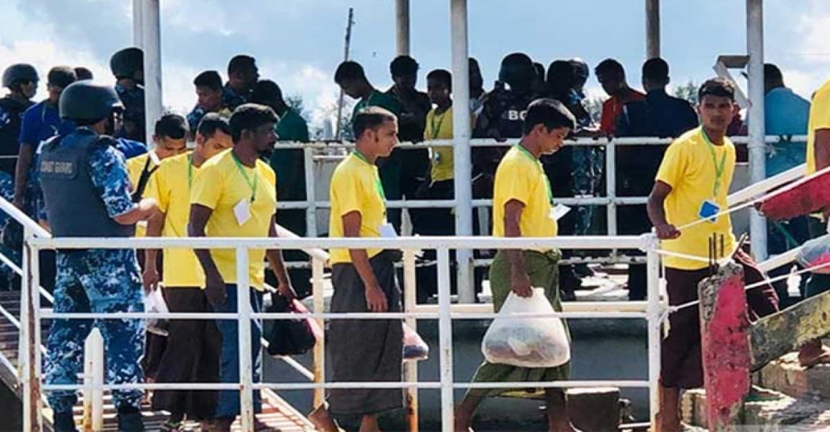 দেশে ফিরল ৮৫ বাংলাদেশি, মিয়ানমার গেল ১২৩ বিজিপি-সেনা সদস্য